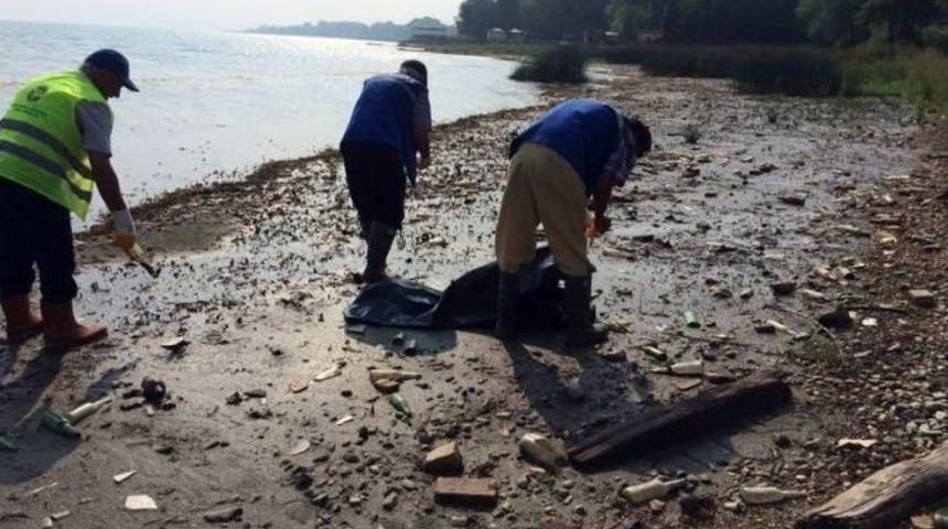Saski&rsquo;den Sahil Şeridine Temizlik
