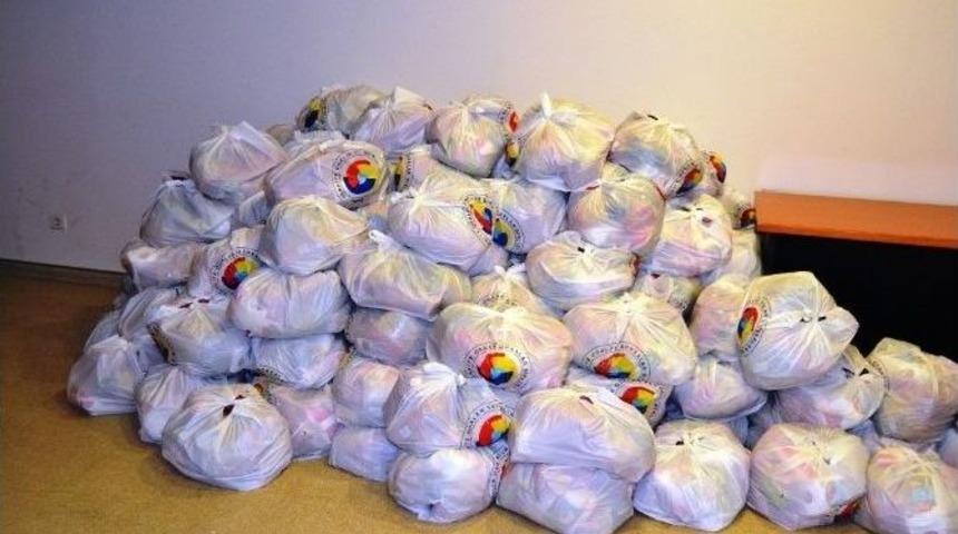 Ato, Bayram &Ouml;ncesi Yoksulları Sevindirdi