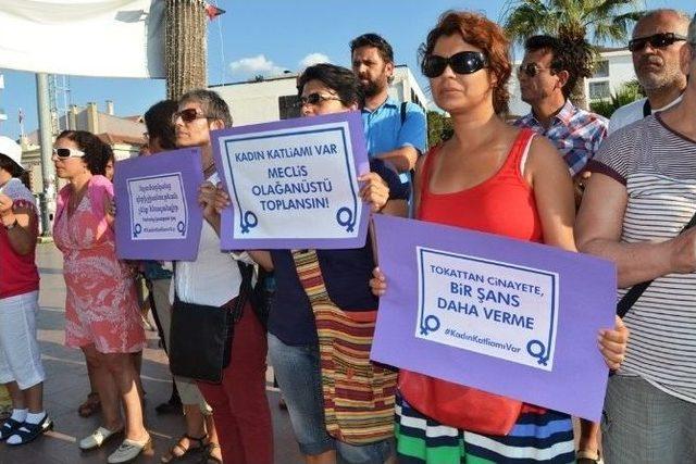 Ayvalık&rsquo;ta Kadın Cinayetlerine Kadınlardan Tepki 1