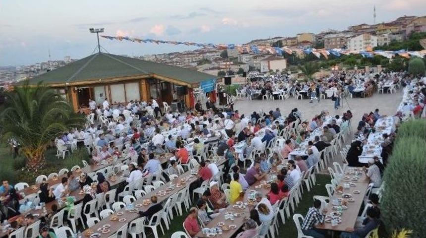Ak Parti Darıca Ailesi İftarda Buluştu