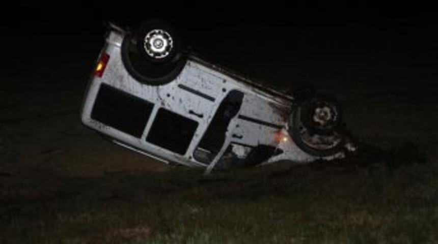 Bing&ouml;l'de Otomobil Takla Attı: 2 Yaralı