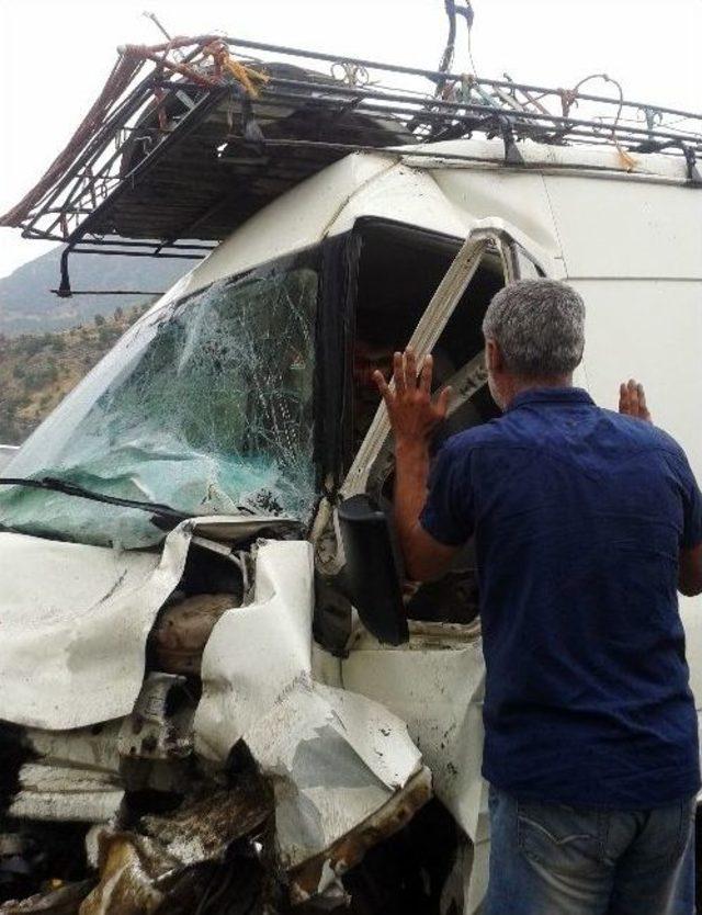 Bingöl de Trafik Kazası: 1 Yaralı 2