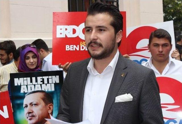 Ak Parti'li Gençlerden Erdoğan'a Seçim Bağışı