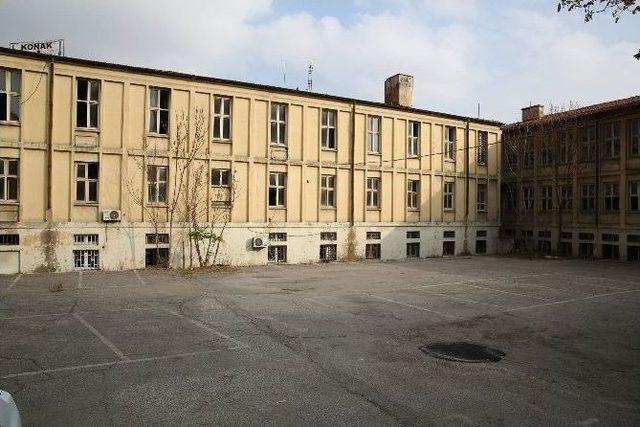 Eski Adliye Binası Yaşayan K&uuml;lt&uuml;r Ve Sanat Merkezi Oluyor 1