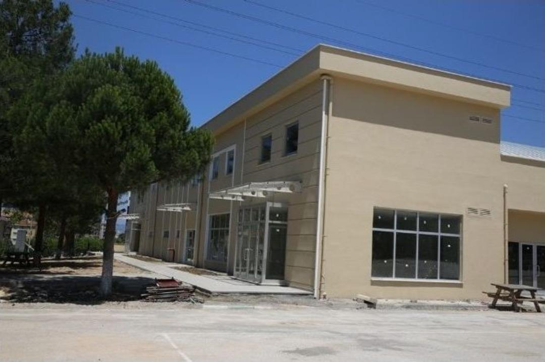 Spor Kenti Nil&uuml;fer, Tesisleriyle B&uuml;y&uuml;yor