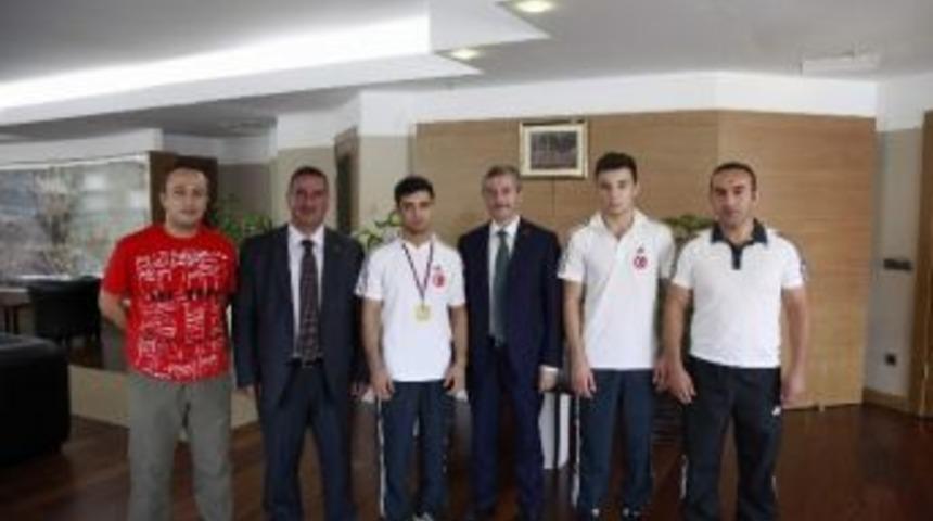 G&uuml;reş&ccedil;ilerden Başkan Tahmazoğlu&rsquo;na Ziyaret