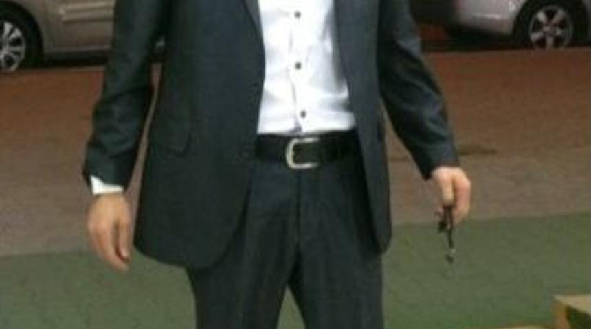 Motosikletiyle Ağaca &Ccedil;arpan S&uuml;r&uuml;c&uuml; Hayatını Kaybetti