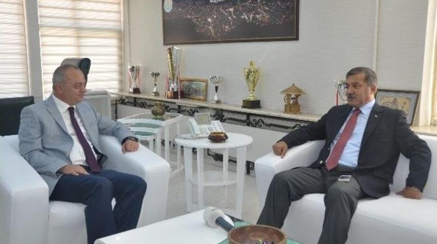 Uzunkaya&rsquo;dan Başkan Erg&uuml;n&rsquo;e Ziyaret