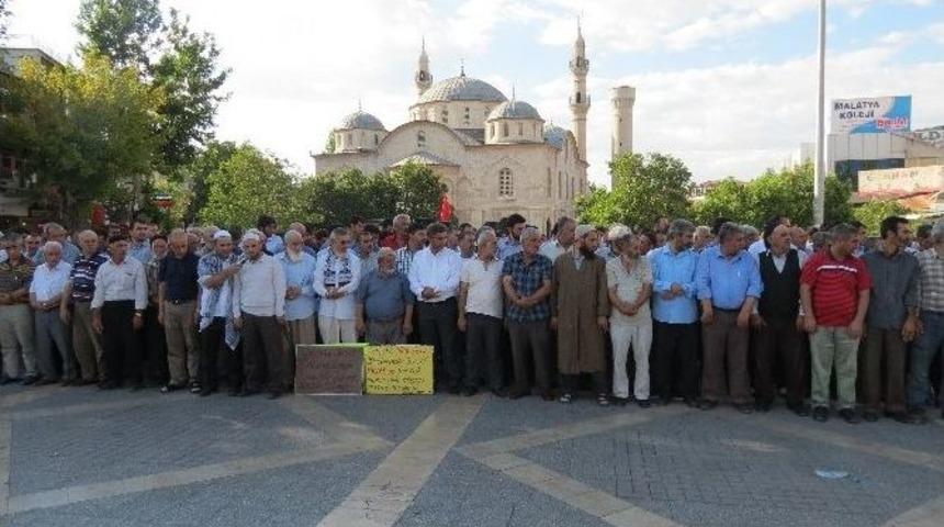 Anadolu Gen&ccedil;lik Derneği Malatya Şubesi&rsquo;nden İsrail Eylemi