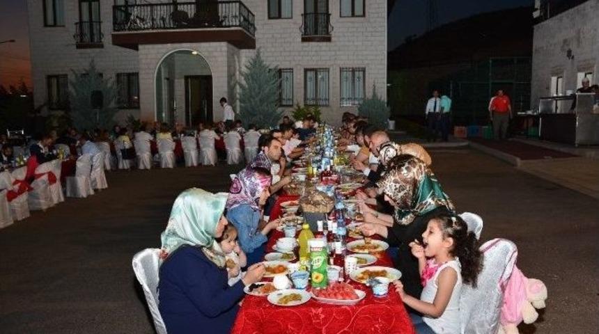 Aksaray'da Belediye Konağı Halka A&ccedil;ık