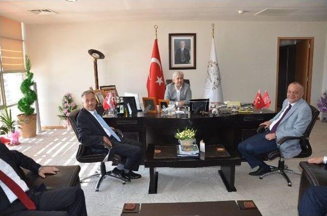 Başkan Ergün den Akhisar Belediyesi ne Ziyaret 2