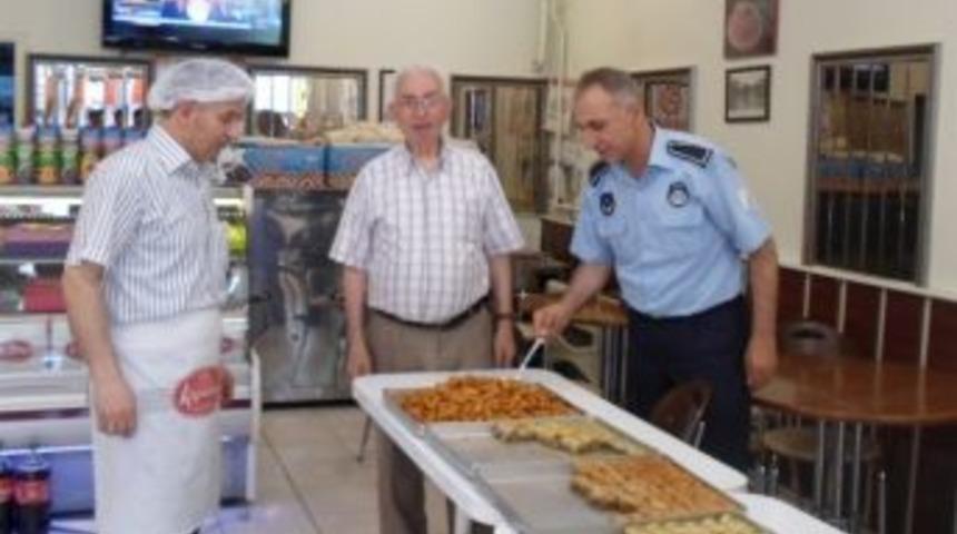 Zabıtadan İşyerlerine Bayram &Ouml;ncesi Denetim