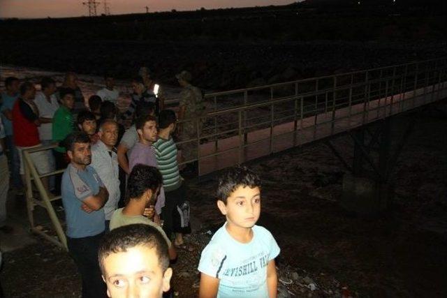 Hatay da Sele Kapılan Bir Kişi Hayatını Kaybetti 1