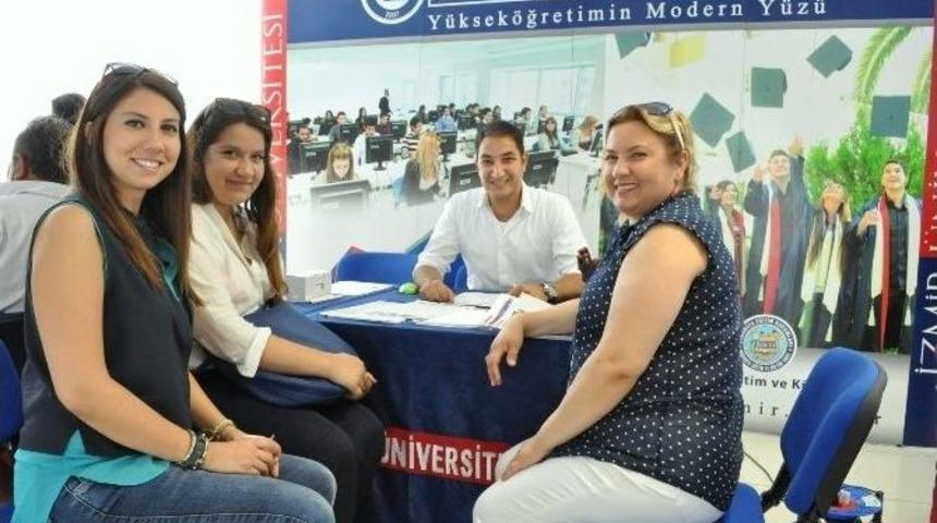 İstanbul Ve Amerika&rsquo;nın G&ouml;z&uuml; İzmir &Uuml;niversitesinde