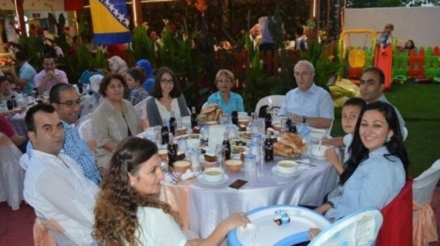 Sakarya Afad &Ccedil;alışanları İftarda Bir Araya Geldi