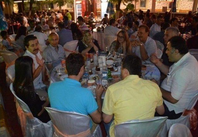 Sakarya Afad Çalışanları İftarda Bir Araya Geldi