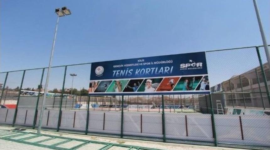 Tenis Kortlarında İyileştirme Yapıldı