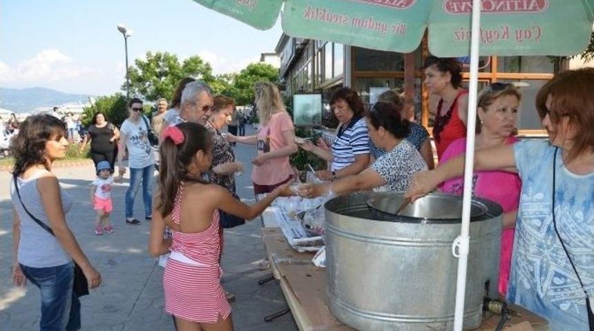 Mudanya Chp Kadın Kollarından Ramazan Helvası