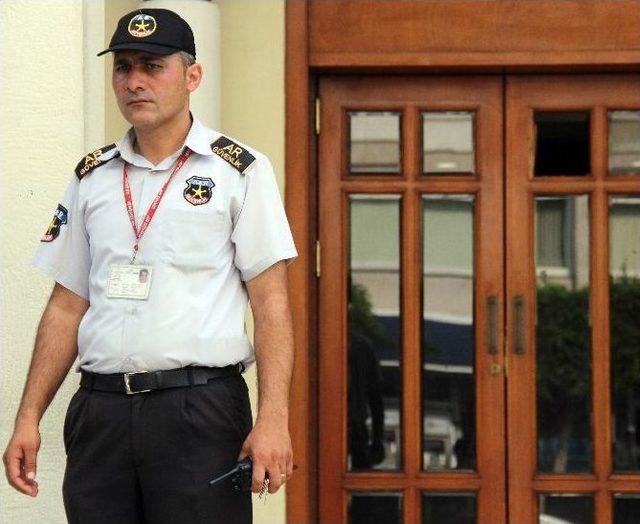 Adana Büyükşehir Belediyesi ne Pompalı Tüfekli Saldırı 1