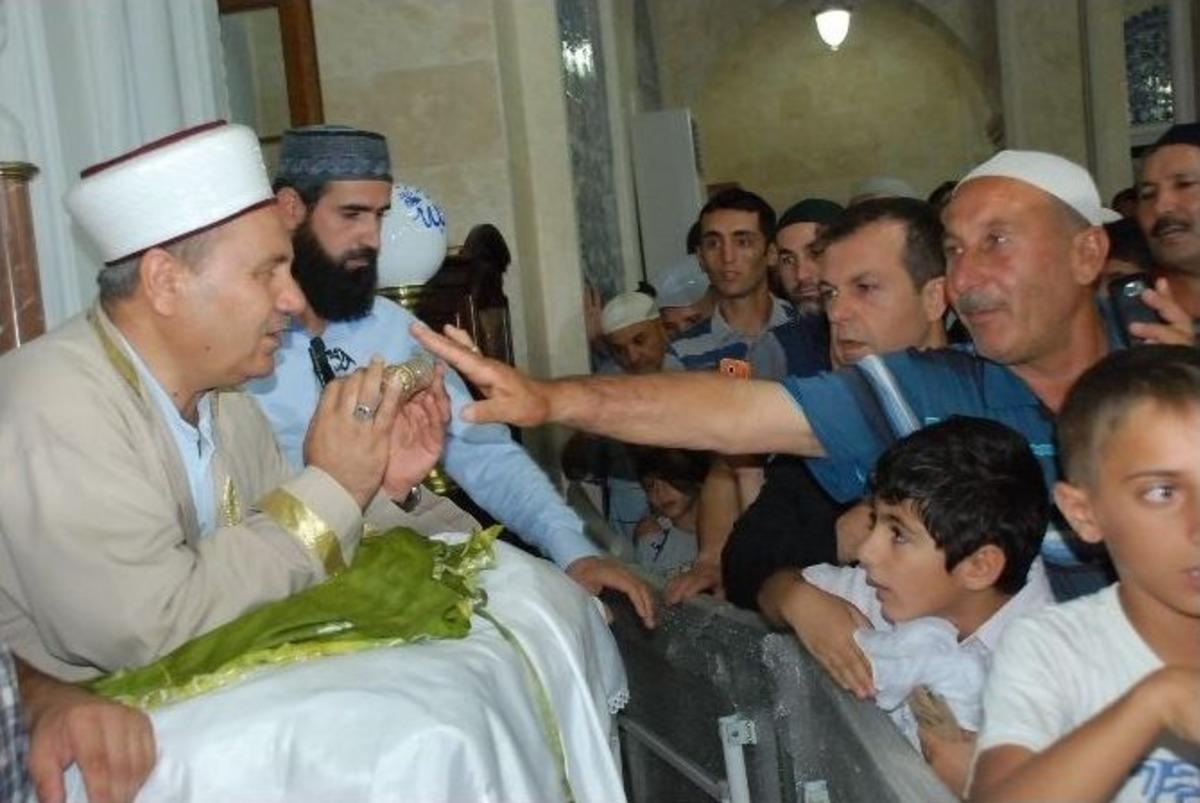 Didimlilerden Sakal-ı Şerife Yoğun İlgi