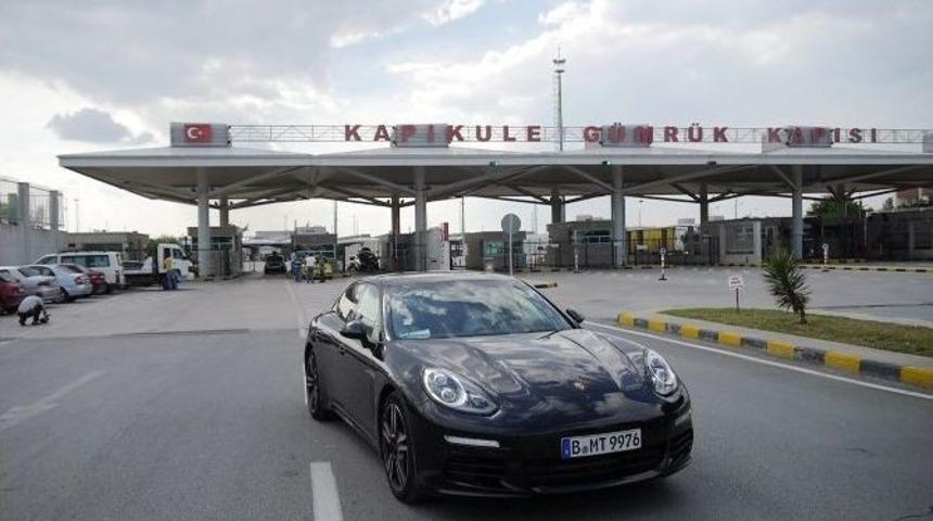 Kapıkule'de 2014 Gurbet&ccedil;i Sezonu Rekorla Başladı