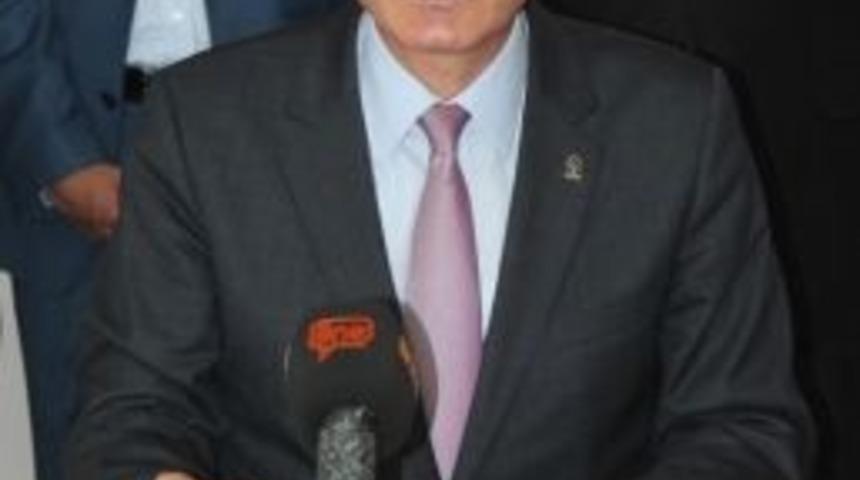 Nil&uuml;fer Teşkilatından Davutoğlu&rsquo;na Destek