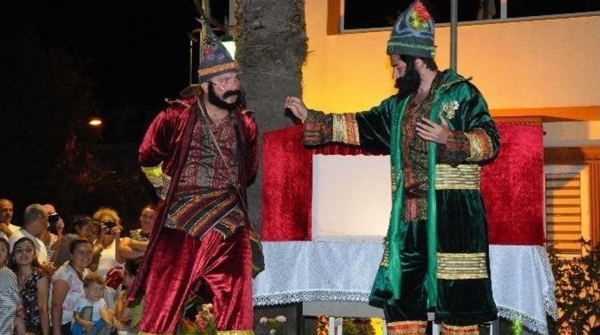 Canlı Karag&ouml;z Hacivattan Kahkaha Tufanı