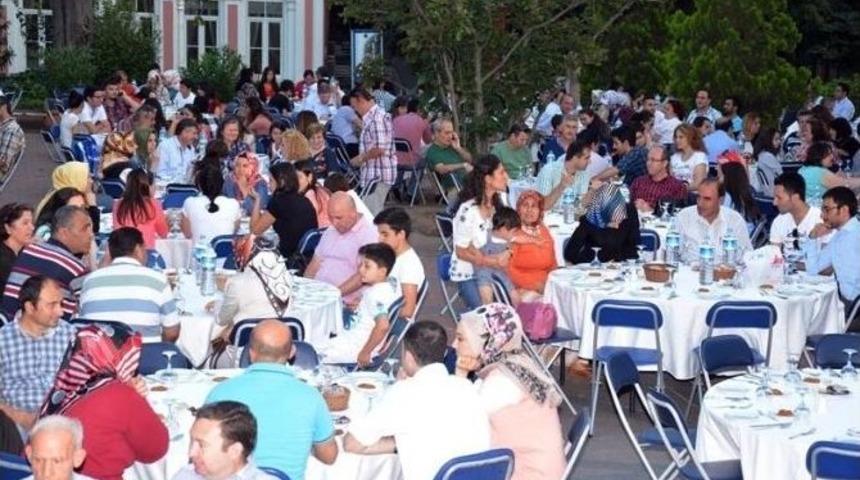 Yıldızlılar İftar Sofrasında Buluştu