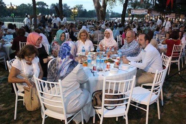 Büyükçekmeceliler, Meriç Nehri'nin Kıyısında İftar Yaptı