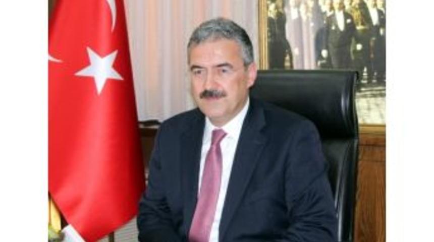 Vali Ayyıldız: &ldquo;basın, &Ouml;nemli Ve Etkin Bir Denetim Organıdır&rdquo;