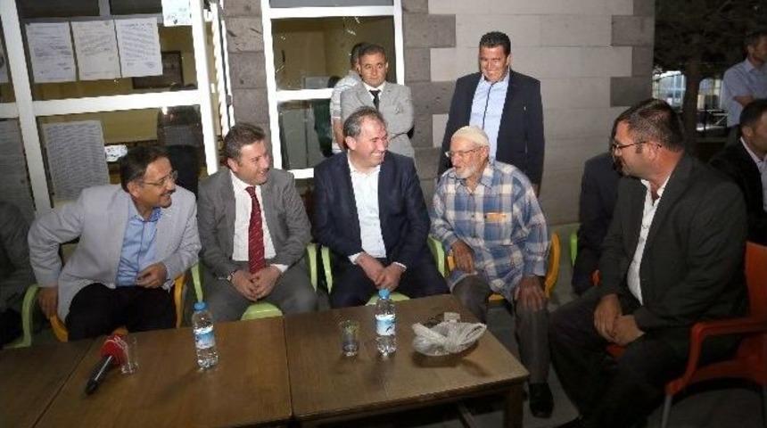 Başkan &Ouml;zhaseki Ve Palancıoğlu Kepez'de İftar Yaptı