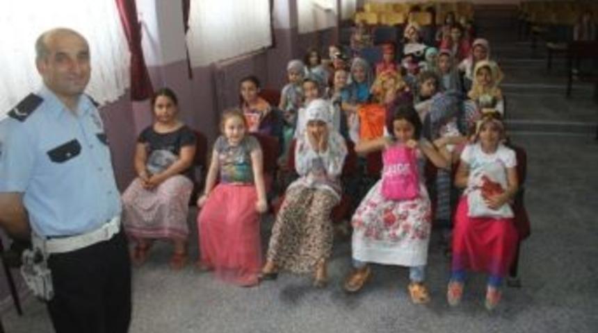 Hem Kur'an &Ouml;ğreniyorlar, Hem De Trafik Eğitimi Alıyorlar