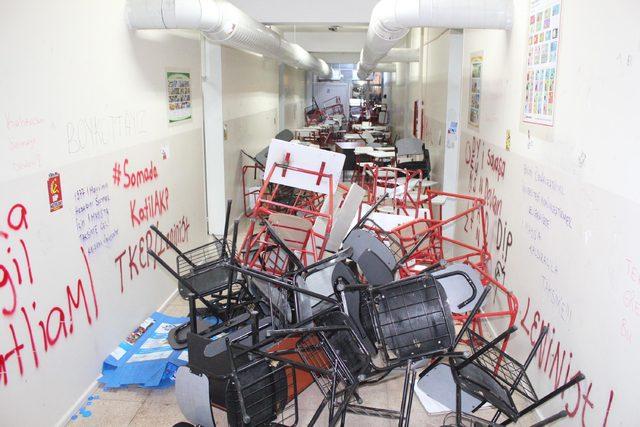 Ege Üniversitesi'nden eylemci öğrencilere 338 bin lira zarar faturası