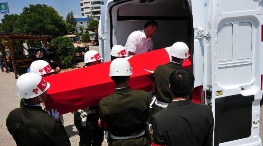 Şehit Berat Sağırkaya'nın Naaşı Memleketine G&ouml;nderildi