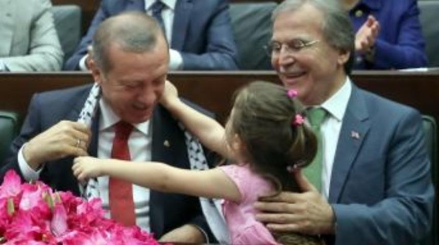 Ak Parti Grup Toplantısı&rsquo;nda &lsquo;veda&rsquo; Gibi Konuşan Başbakan Erdoğan, Partilileri G&ouml;zyaşlarına Boğdu