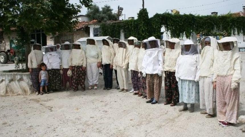 Kadtın &Ccedil;ift&ccedil;iler Meslek Sahibi Oldu