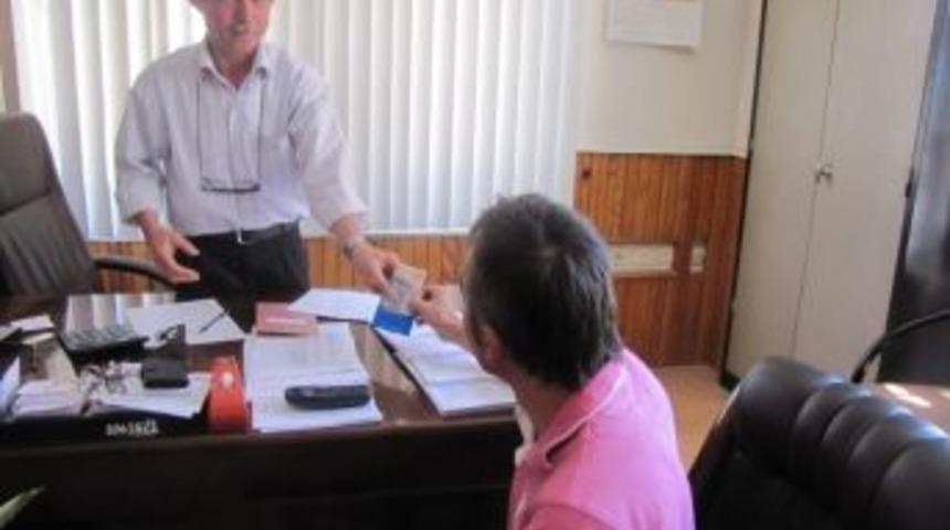 M&uuml;ft&uuml;l&uuml;k Alış Veriş Kartı Dağıttı