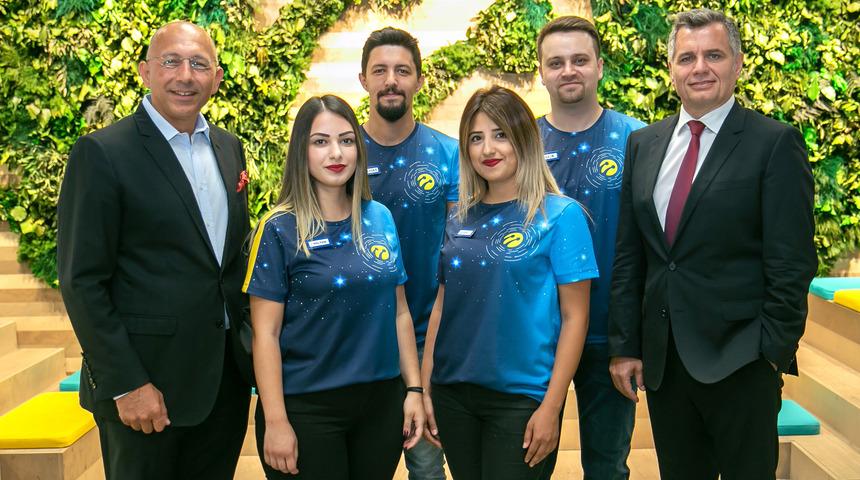 9 bin Turkcell çalışanının kıyafeti Boyner'den