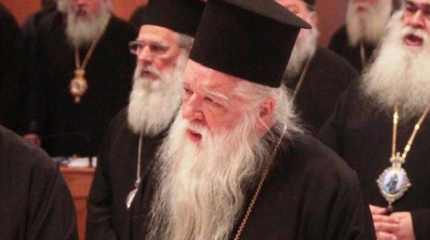 Yunan psikopos: Yangın, Çipras ateist olduğu için çıktı