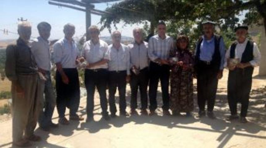 Chp&rsquo;den K&ouml;m&uuml;r Beldesine Ziyaret