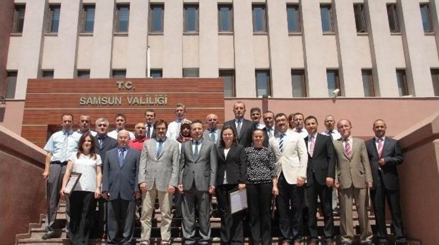 Sağlık &Ccedil;alışanları &lsquo;başarı Belgesi&rsquo; İle &Ouml;d&uuml;llendirildi