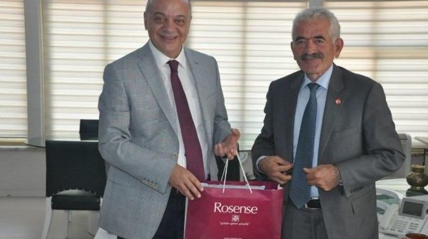 B&uuml;y&uuml;kşehir&rsquo;den Sarıidris Beldesi&rsquo;ne İtfaiye Aracı Hibesi