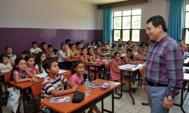 Kepez Belediye Başkanı Tütüncü, Yaz Kurslarını Ziyaret Etti