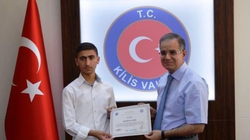 Suriyeli &Ouml;ğrenciler T&uuml;rk&ccedil;e Kurs Diplomalarını Vali Tapsız&rsquo;dan Aldı