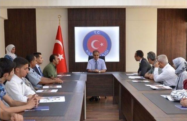 Suriyeli Öğrenciler Türkçe Kurs Diplomalarını Vali Tapsız’dan Aldı