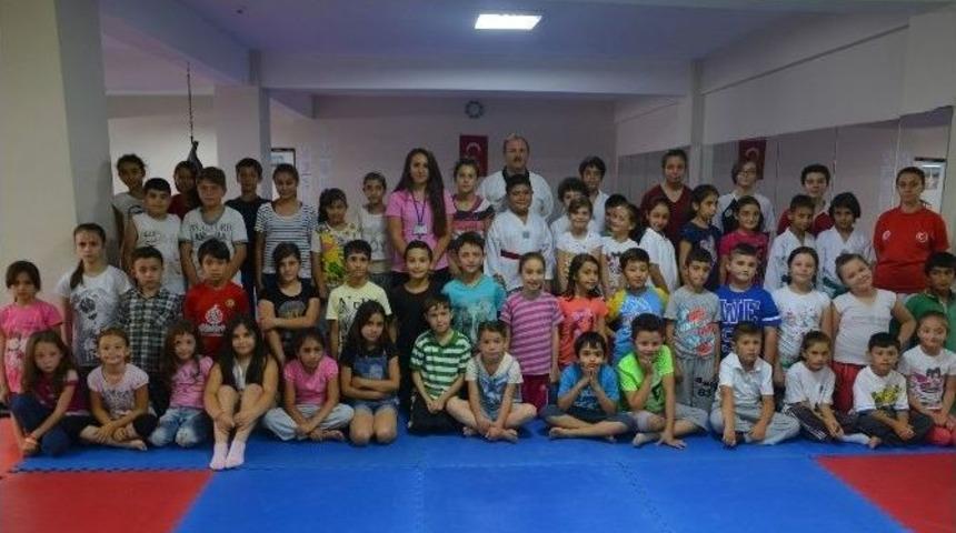 Tepebaşı Belediyesi Yaz Okulları Devam Ediyor