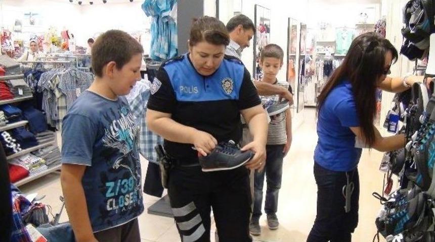 Ereğli Polisinden İhtiya&ccedil; Sahibi &Ccedil;ocuklara Bayramlık