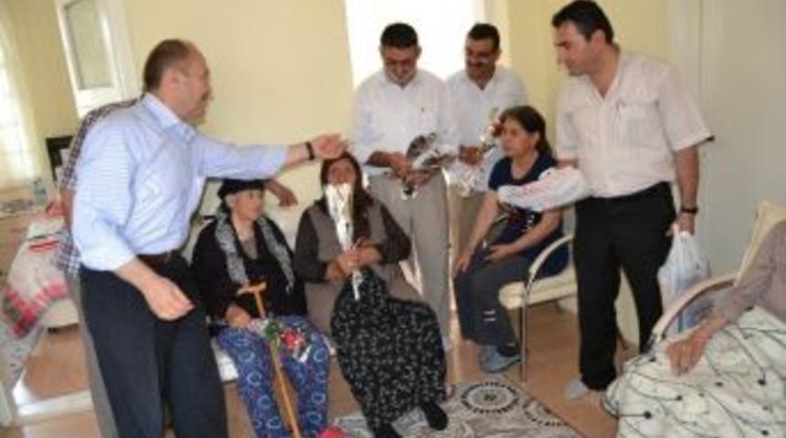 Kulu M&uuml;ft&uuml;s&uuml;nden Yaşlı Yaşam Merkezine Ziyaret