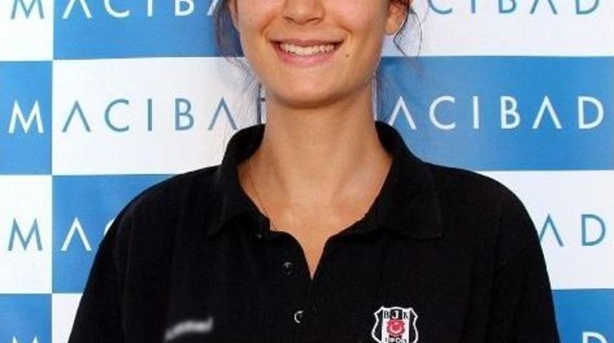 Beşiktaş, Dilara Dağyar Ve Hazal Selin Uygur İle Anlaştı