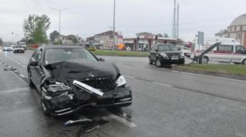 &Ccedil;arşamba&rsquo;da Kaza : 2 Yaralı